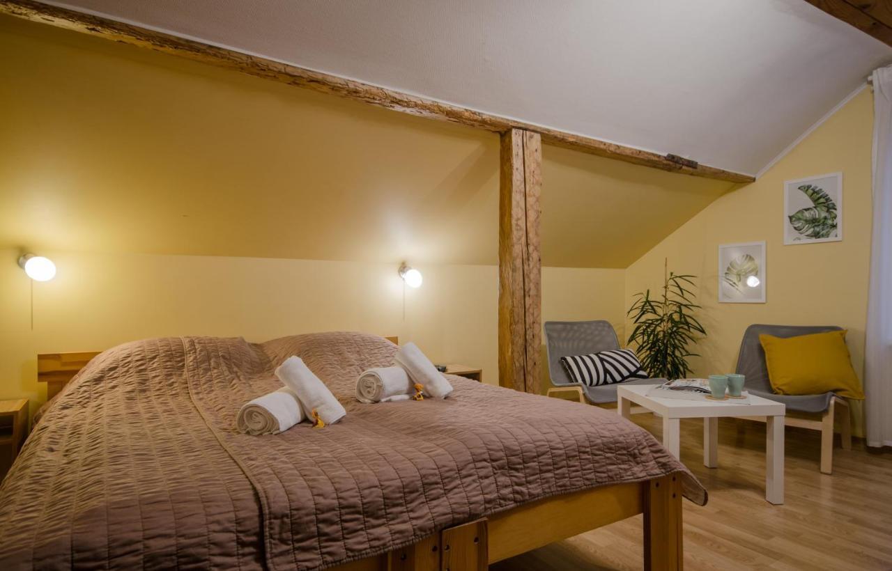 Veldzes Nams Hotel Ventspils Buitenkant foto