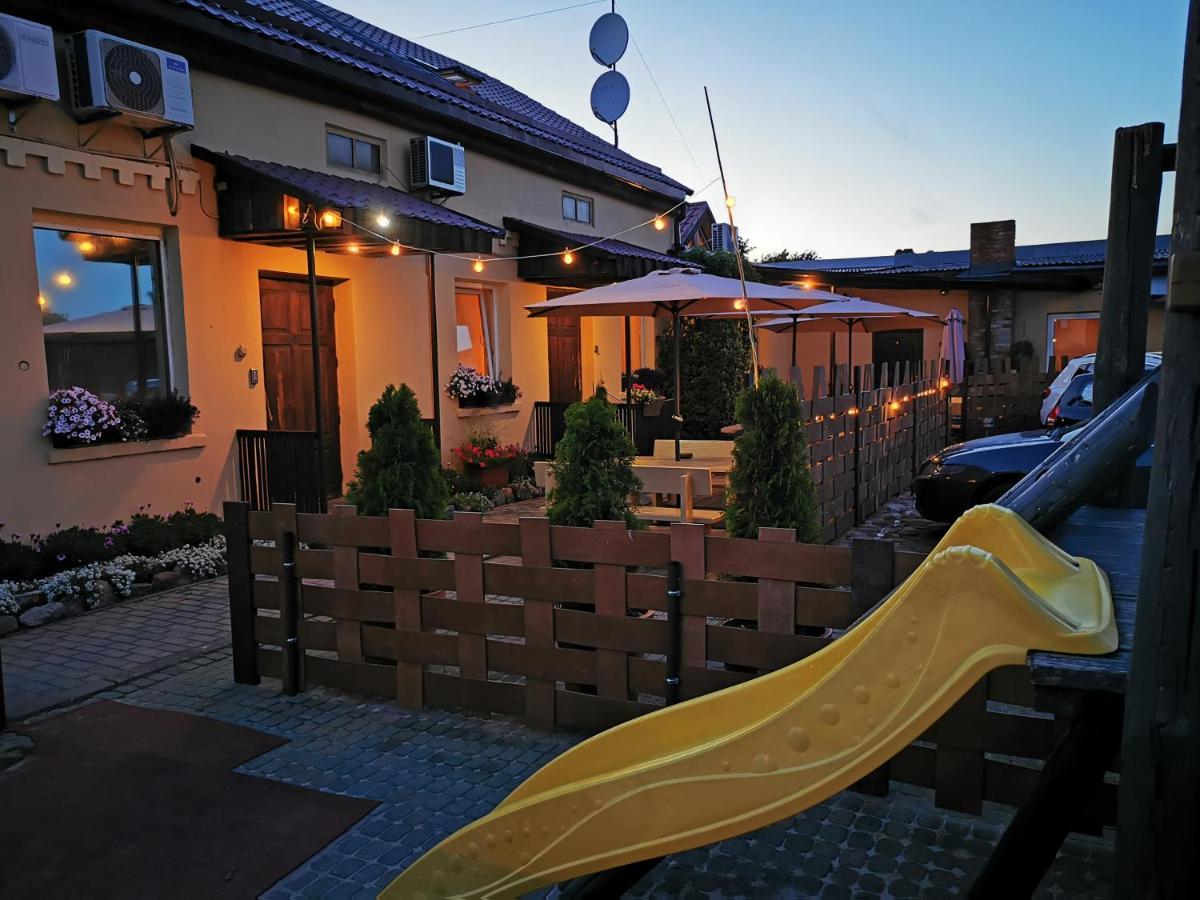 Veldzes Nams Hotel Ventspils Buitenkant foto