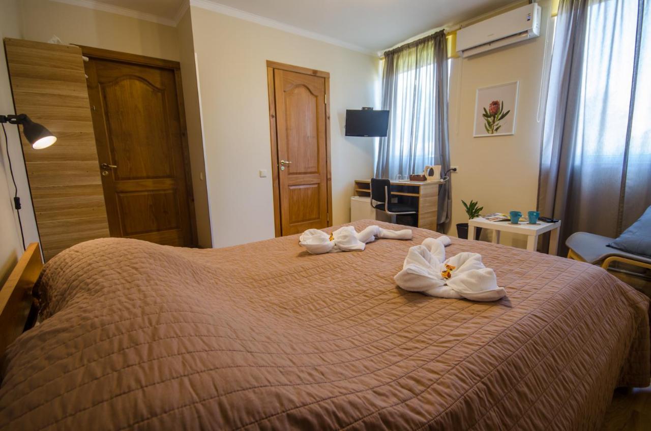 Veldzes Nams Hotel Ventspils Buitenkant foto